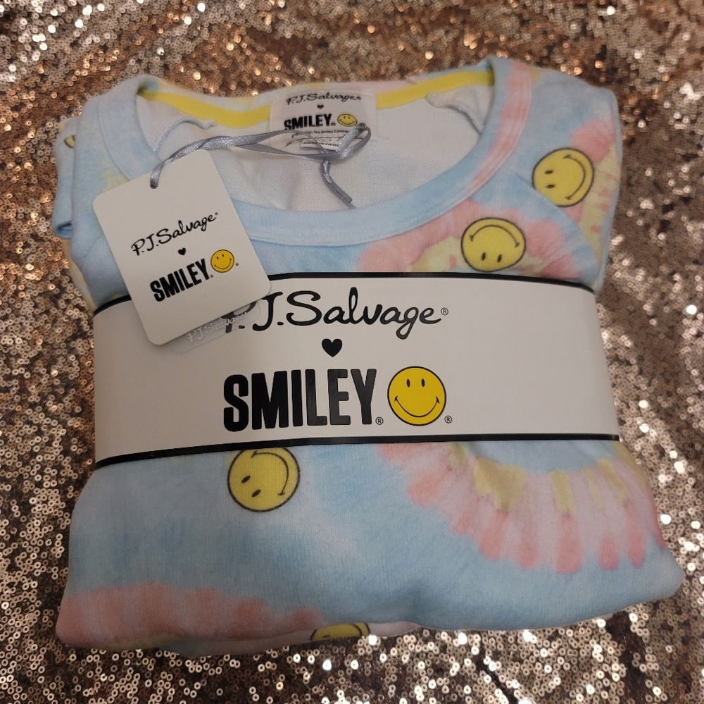 The "Day Trip Tie Dye Smiley" PJ Salvage Set - Picture 3 of 6